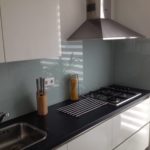 Project Glazen keukenwand